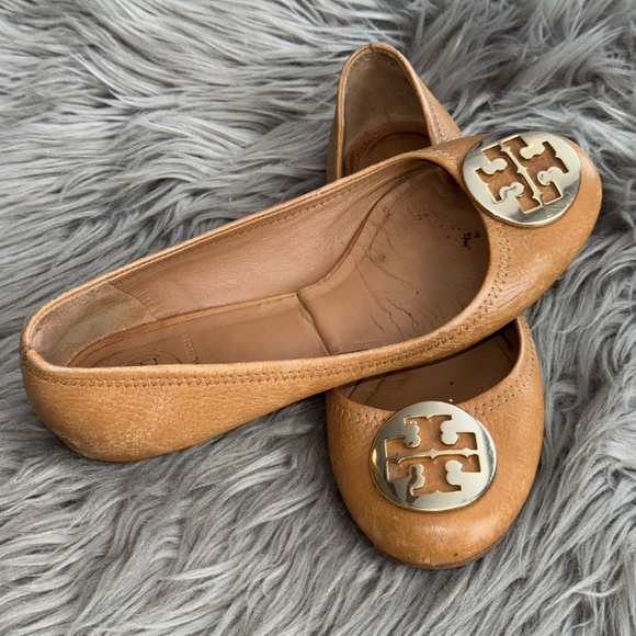 Tory Burch Shoes - Tory Burch Reva Ballet Flat Tumbled Leather Royal Tan Gold Size 7